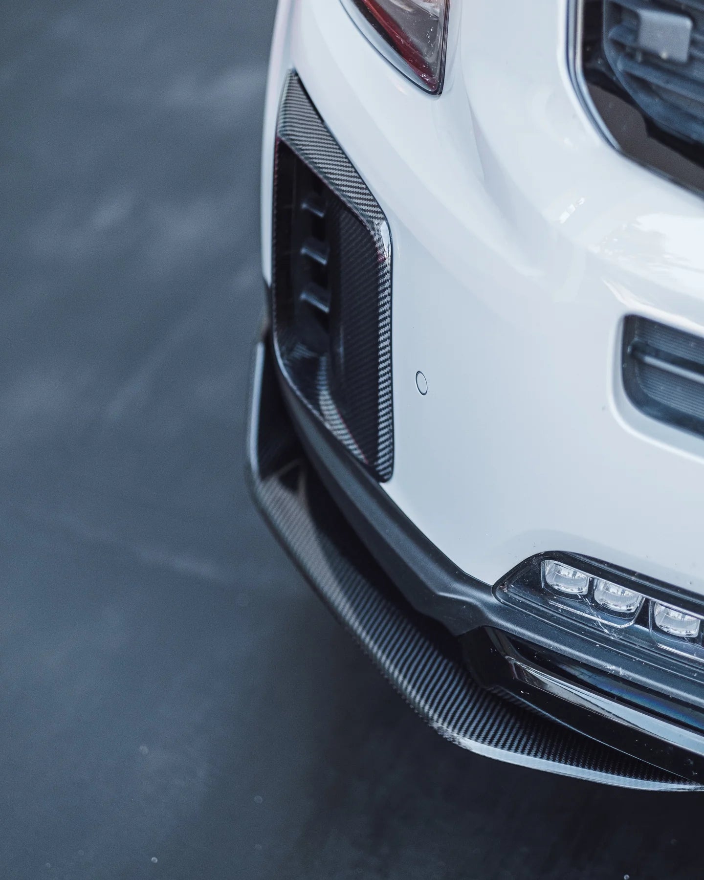 KIA TELLURIDE CARBON FIBER AIR DUCTS