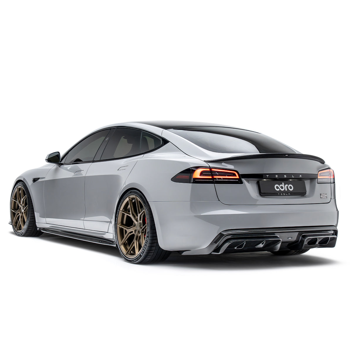 TESLA MODEL S PLAID PREPREG SPOILER
