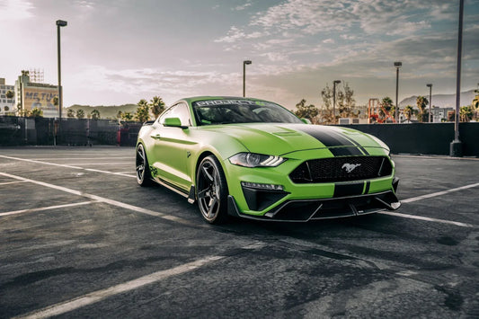 FORD MUSTANG
