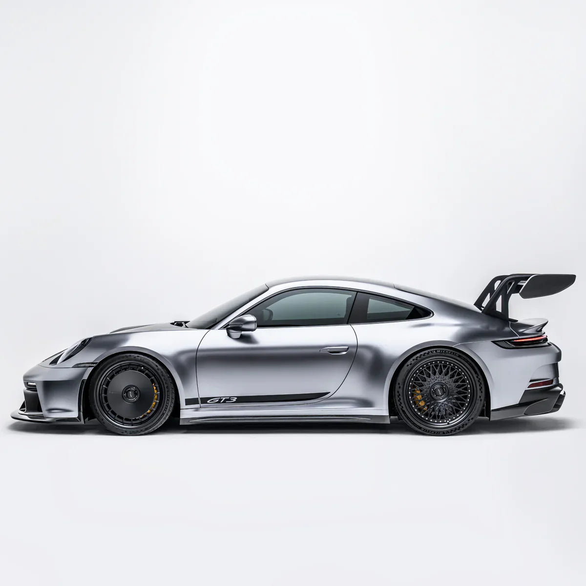 PORSCHE 992.1 GT3 PREPREG LOWER FRONT LIP